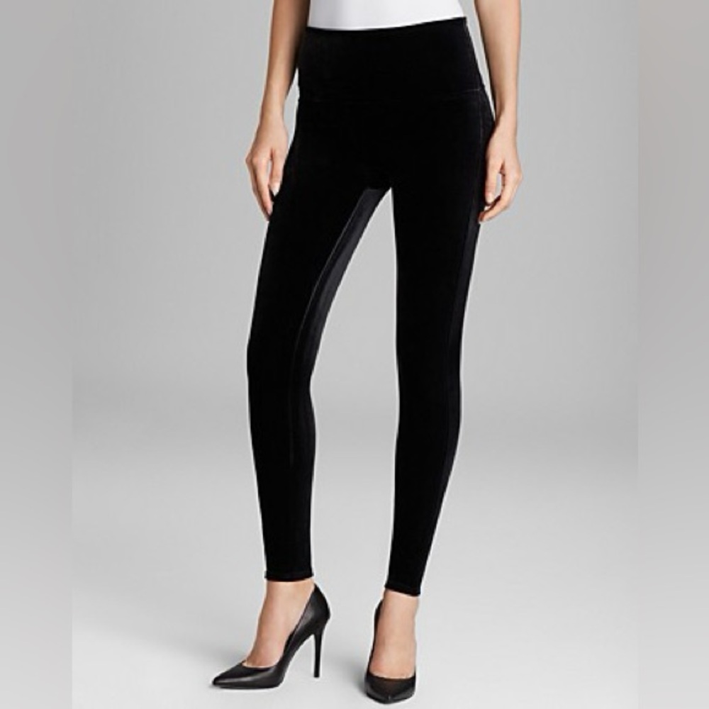 SPANX Midnight Black Velvet Leggings M/M NWT